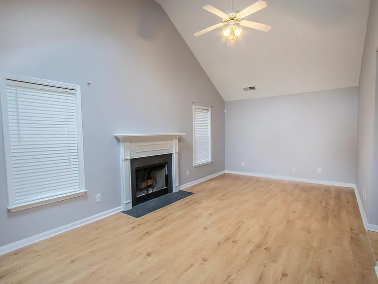 4054 Margo Cir — Photo 9