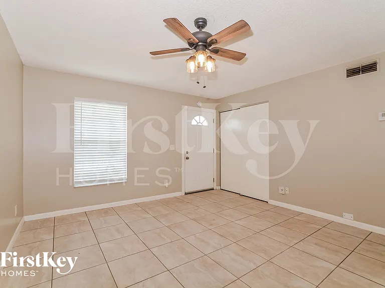 660 Flagler Dr — Photo 4