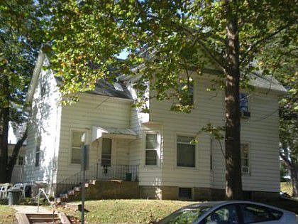 2nd image of 631 N Van Buren St