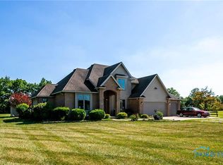 23226 Elliott Rd, Defiance, OH 43512