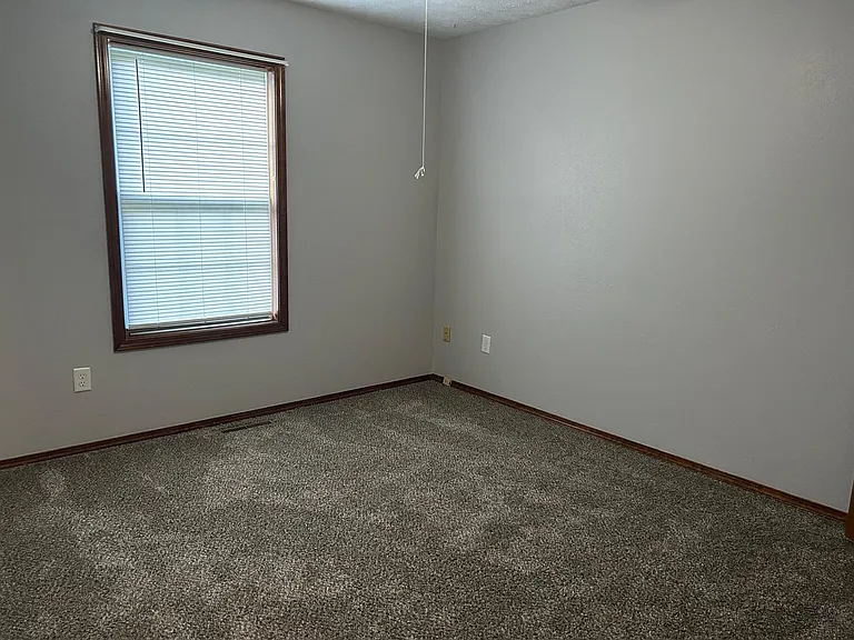 3414 W Riverside St — Photo 11