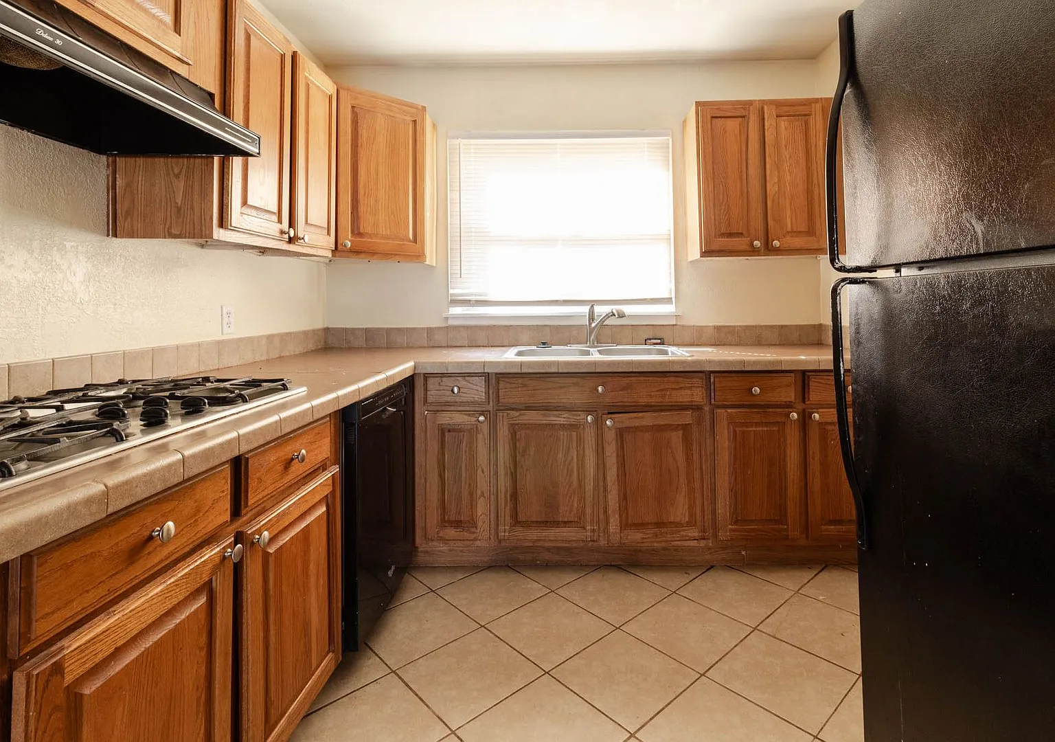 Cute 2BD/1 BTH Home Right off of Broadway Extension — Photo 4