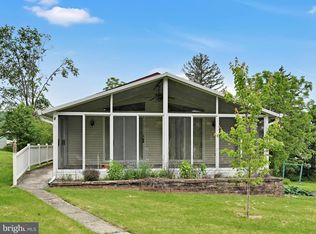 7 Zerbe St, Cressona, PA 17929