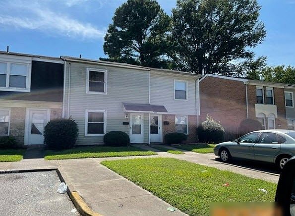 2nd image of 1515 Darren Cir