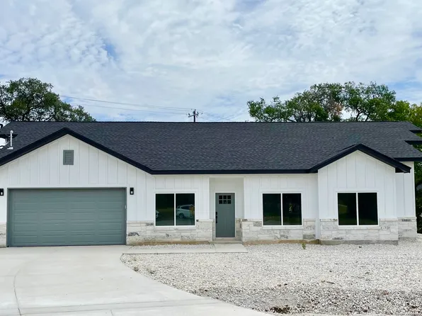 141 NT Journey, Blanco, TX 78606