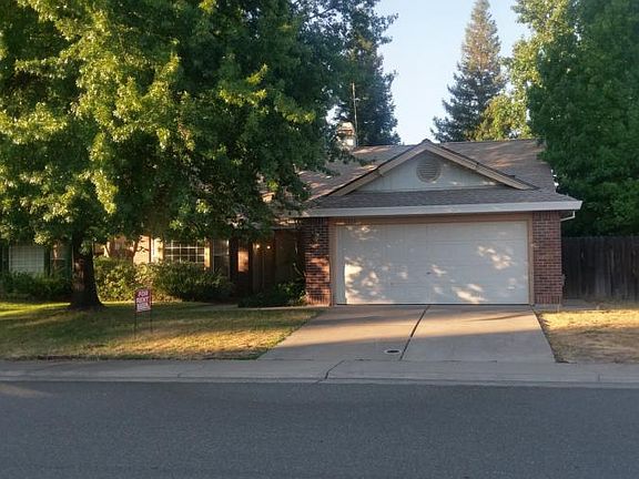 3rd image of 2304 Aldridge Ln