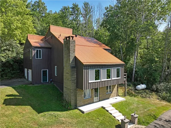 560 Steege Hill Rd, Corning, NY 14830