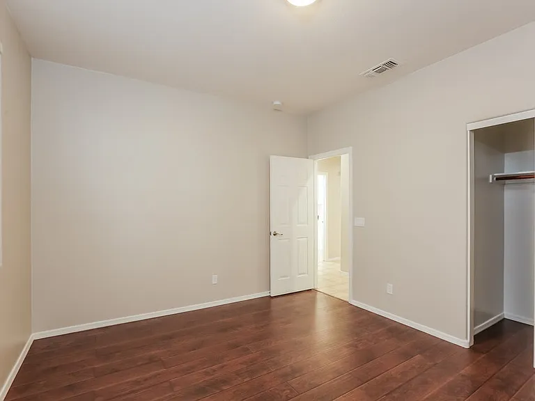 6842 S 26th Pl — Photo 13