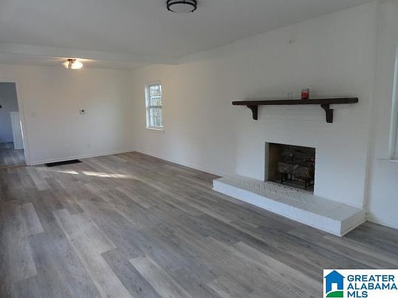 2nd image of 1515 Haven Dr N