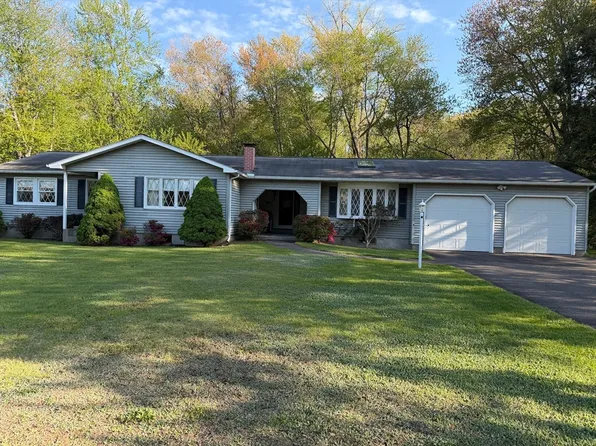 161 Raymond Dr, Hampden, MA 01036