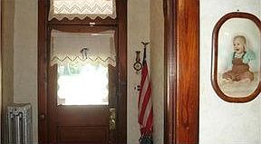 5th image of 206 NE Rock Island Ave