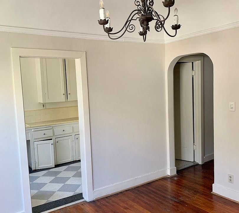 1st image of 1207 N Orange Dr #11476336
