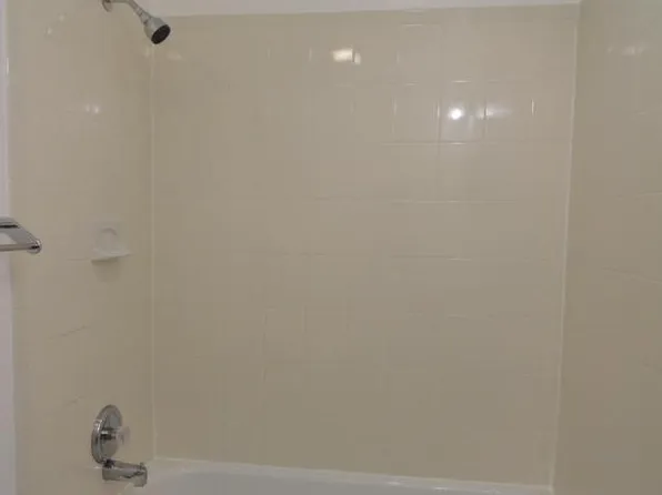 3300 Woodburn Village Dr APT 11, Annandale, VA 22003