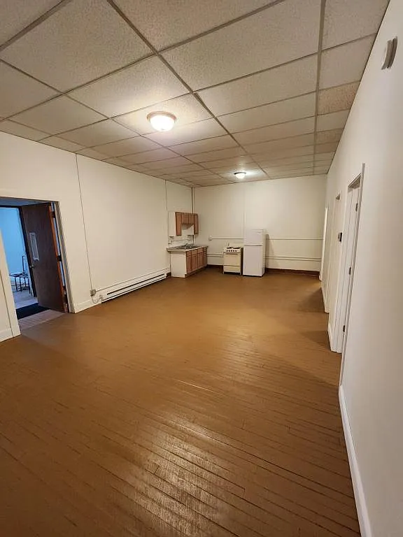 120 Brown, Apt9 — Photo 2