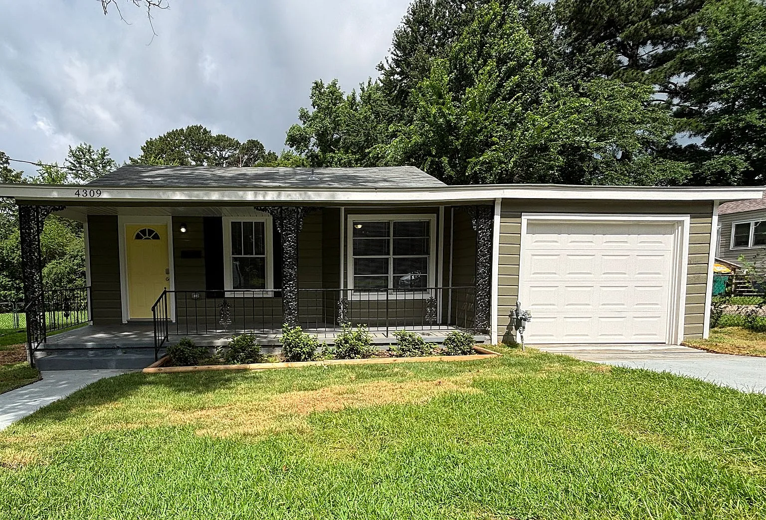 4309 N Cypress St — Photo 1