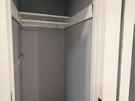 3rd image of 1561 Chapel St #1B