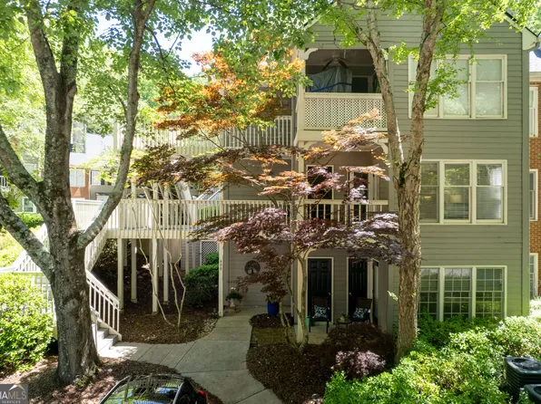 402 Bainbridge Dr, Atlanta, GA 30327