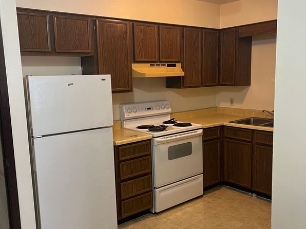 290 Apple Tree Ct APT 8