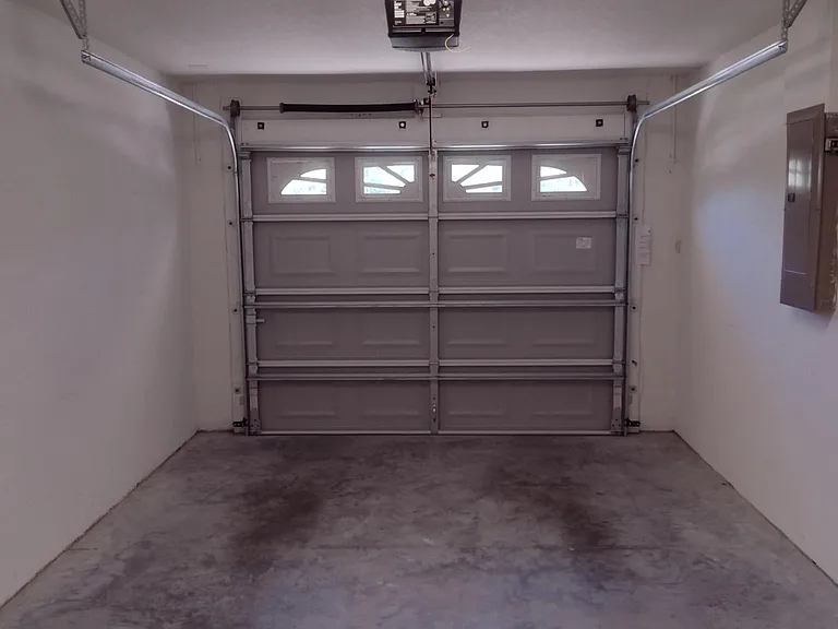 7396 Pond Cir — Photo 15