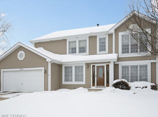 1210 Manchester Dr, Crystal Lake, IL 60014