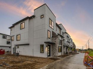 2074 S Holly St #2A, Denver, CO 80222
