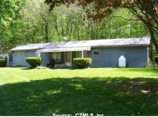 93 Reynolds St, Killingly, CT 06239