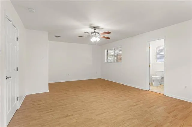 6151 Charlotte Dr — Photo 12