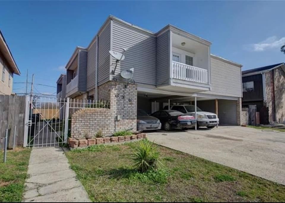 1st image of 636 Vouray Dr APT A