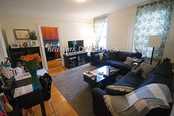 Rented by New York Dwellings LLC | media 28