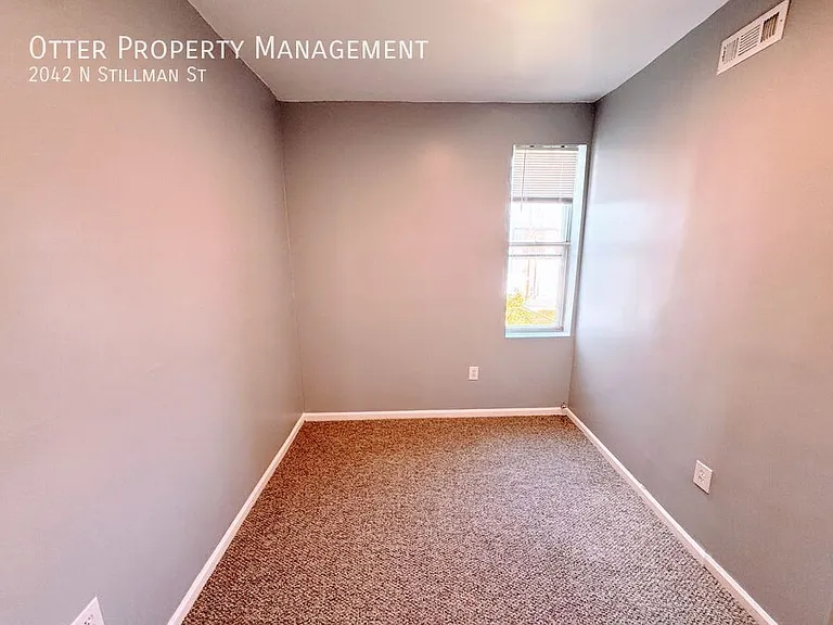 2042 N Stillman St — Photo 30