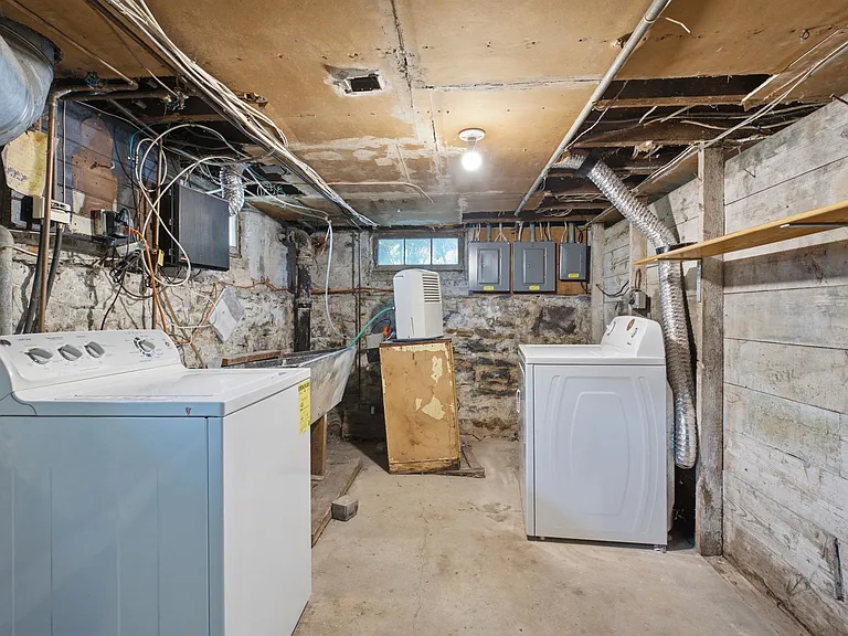 84 Sherwood Pl #1 — Photo 27