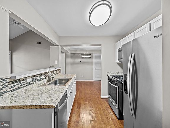 5th image of 46588 Drysdale Ter Unit 303
