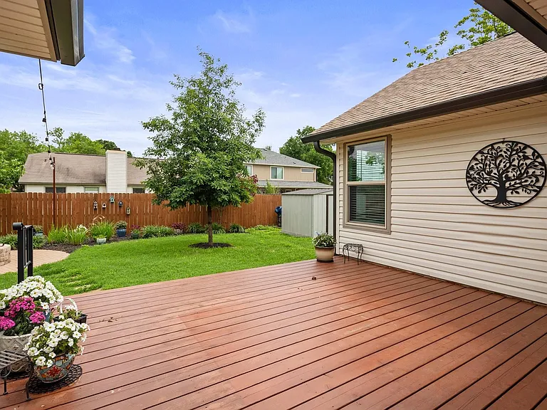 1408 Deer Ledge Trl — Photo 30