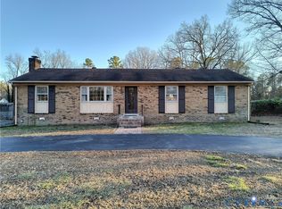 9913 Graves Rd, South Chesterfield, VA 23803