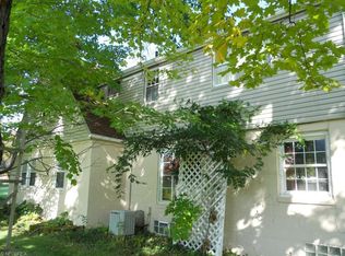6236 Richmond Rd, Bedford, OH 44146