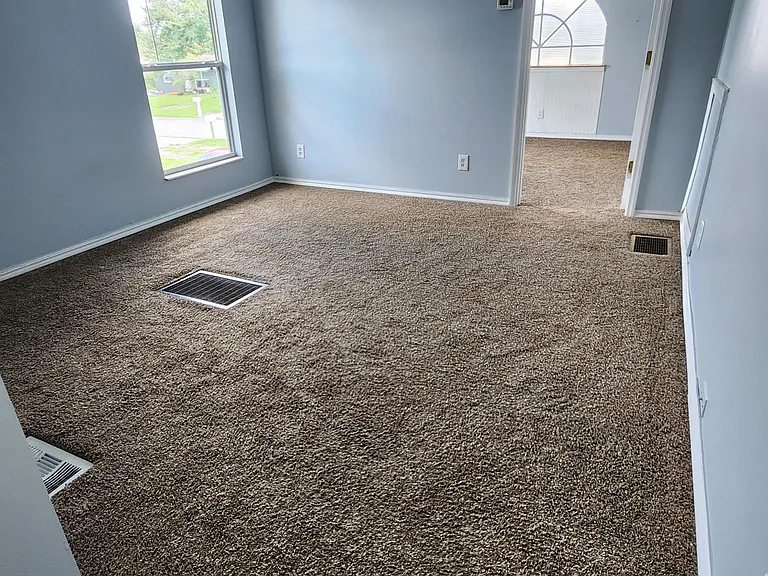 2802 NE Spruce Ridge Ave — Photo 5
