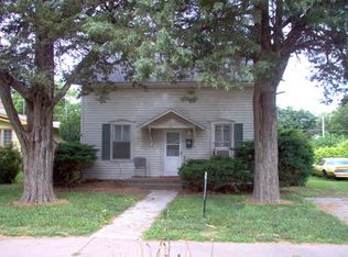 517 N 3rd St, Lindsborg, KS 67456