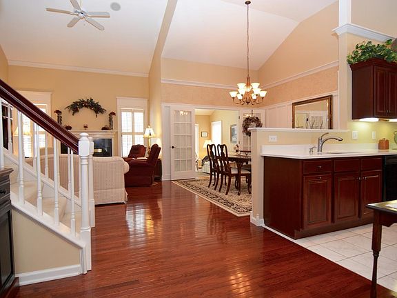 5th image of 20 Donegal Way