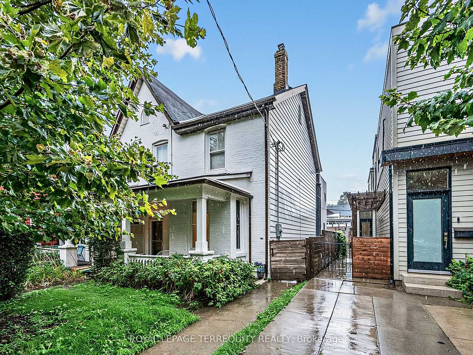 1st image of 16 Fennings St