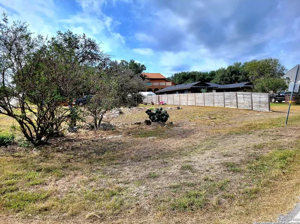 2566 Glenn Dr LOT 25, Canyon Lake, TX 78133