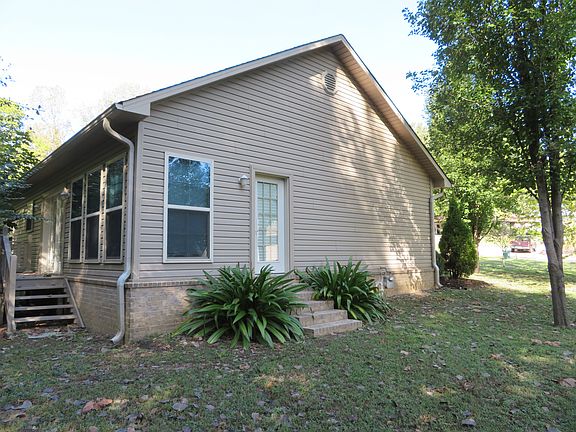 5th image of 5 Holly Oak Dr
