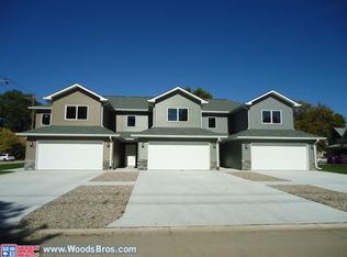 310 Roberts St, Seward, NE 68434