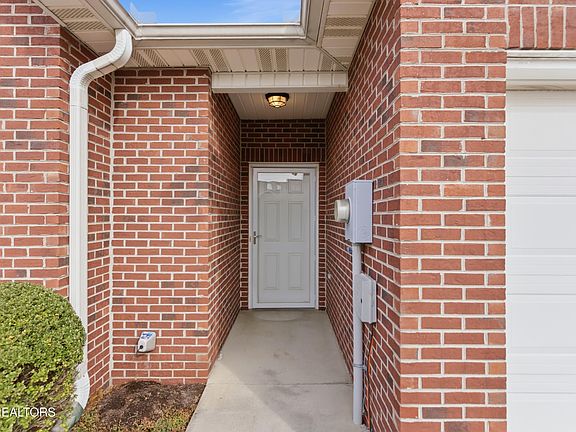 3rd image of 7110 High Alpine Ln