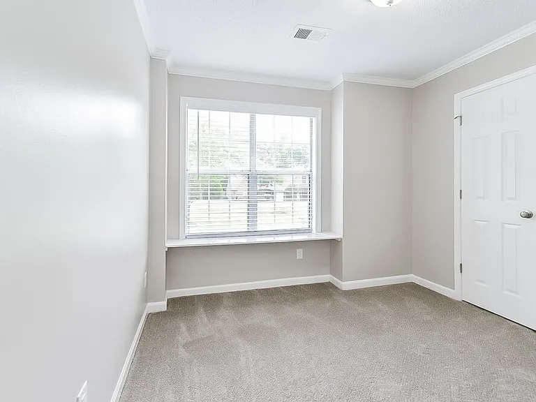 4401 Okeechobee Dr — Photo 13