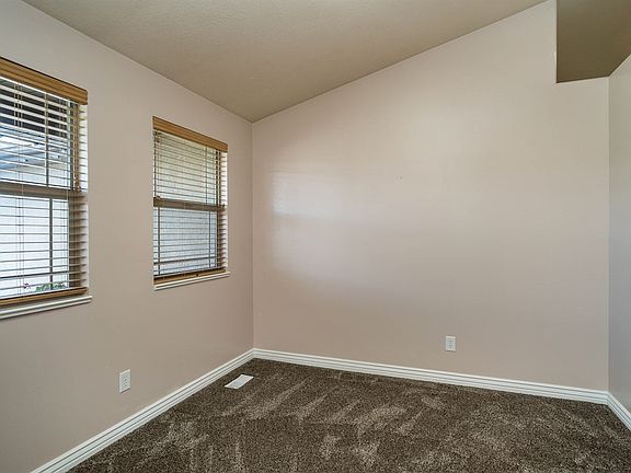Formal Living rm/Piano rm