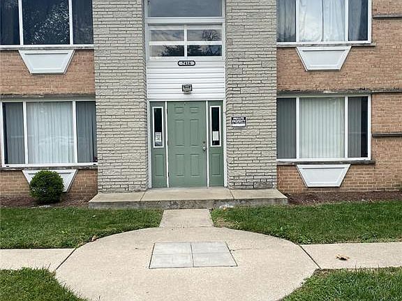 3rd image of 7412-7418 Olian Dr