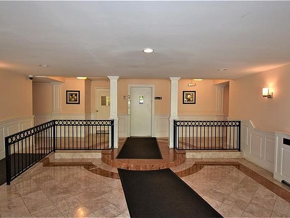 3rd image of 80 William St APT 3G
