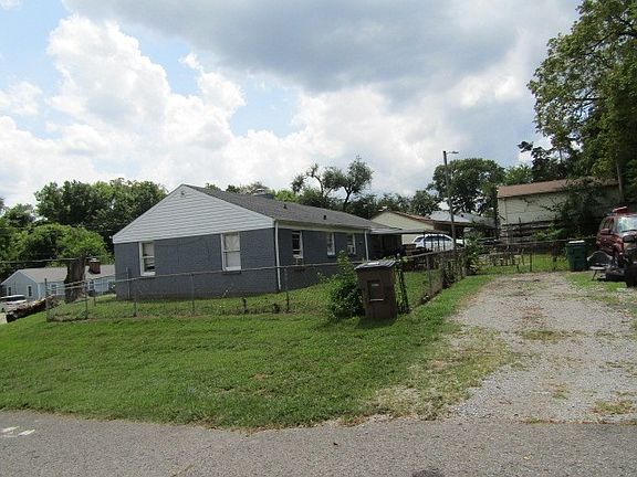 4th image of 2717 Hartford Dr