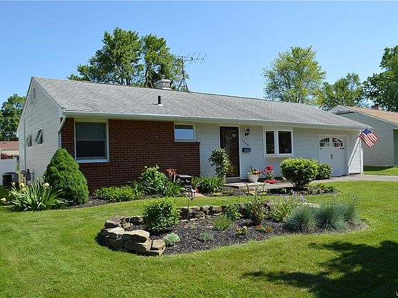 2nd image of 1720 Leah Dr
