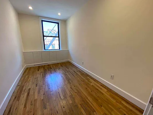 Rented by Village Living Realty | media 4